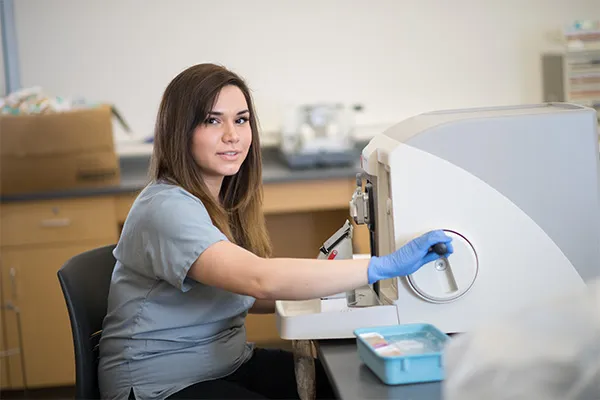Student in the histotechnology lab