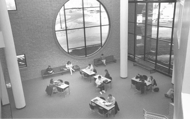 1990 1999 Elgin Community College (ECC)