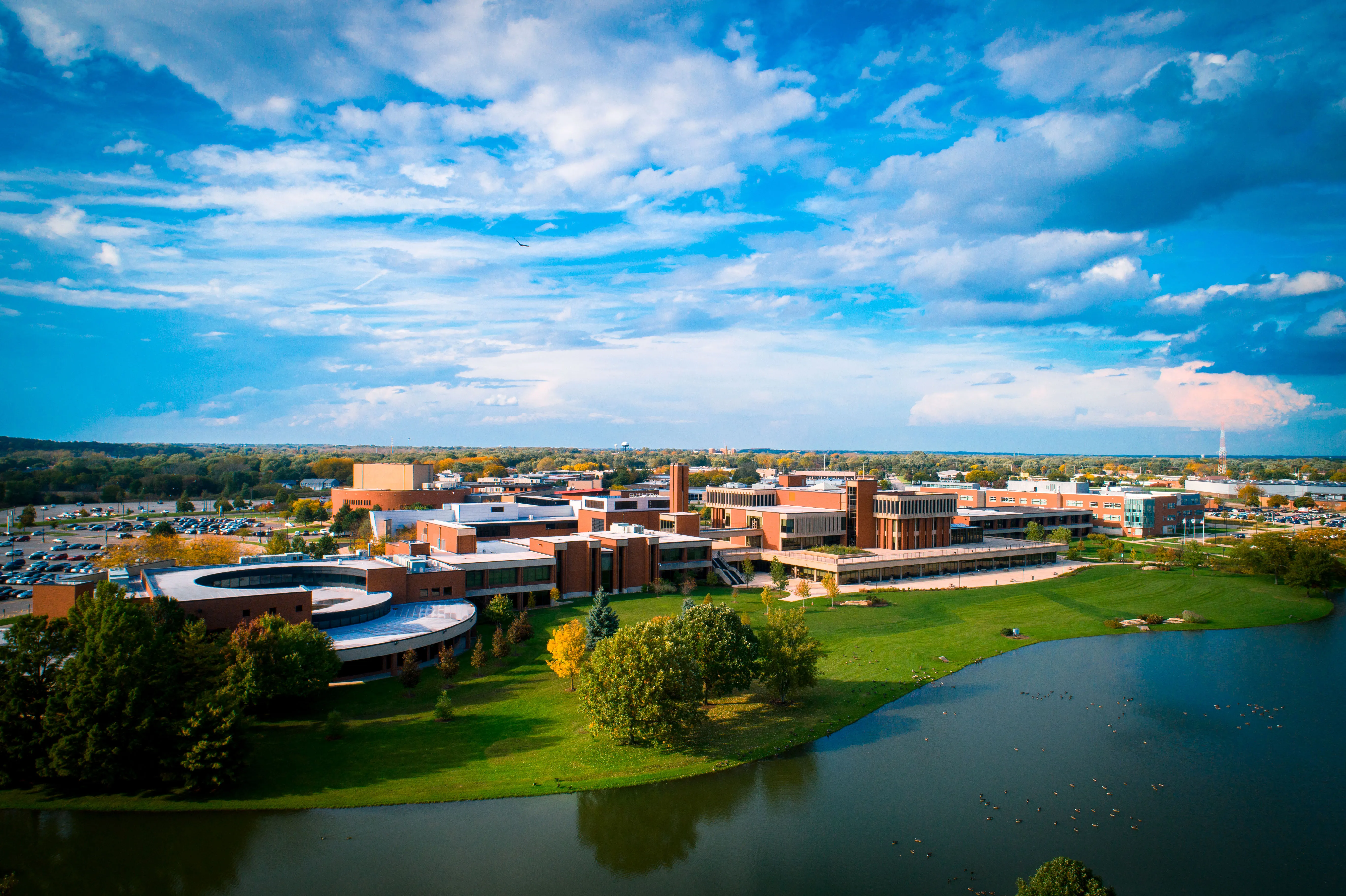Aerial photo of Elgin Community College.