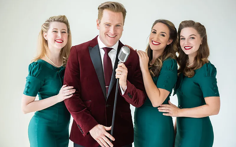 Jared Bradshaw sings Bing Crosby