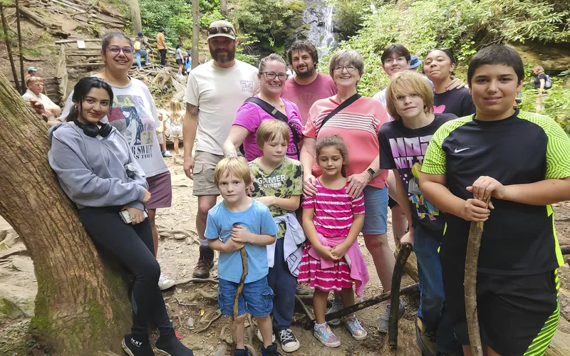La familia Barrera disfruta de unas vacaciones en familia con los estudiantes internacionales que acogen este semestre.