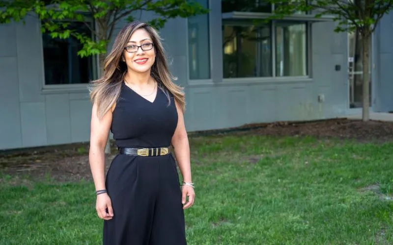 Karina Hernandez Flores, Spring 2022 ECC Graduate