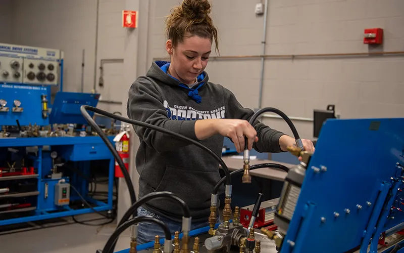 ECC student Simone Tetzlaff found an apprenticeship key in her manufacturing career goals
