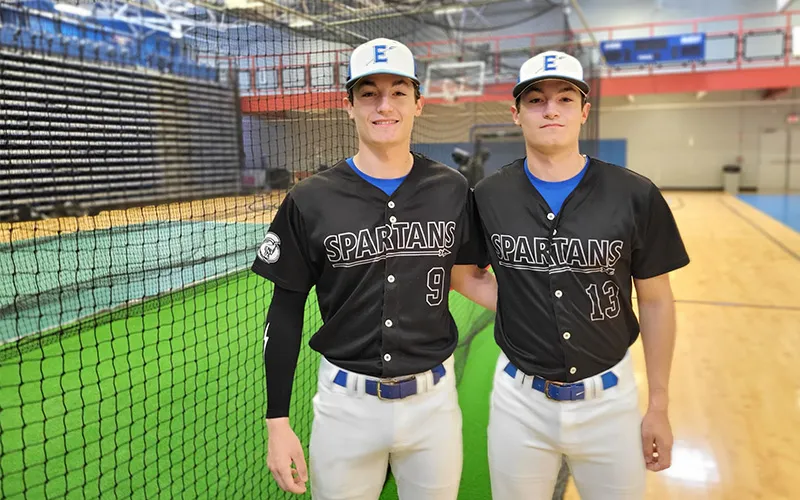 Los estudiantes-deportistas del ECC Enzo y Carter Novelli