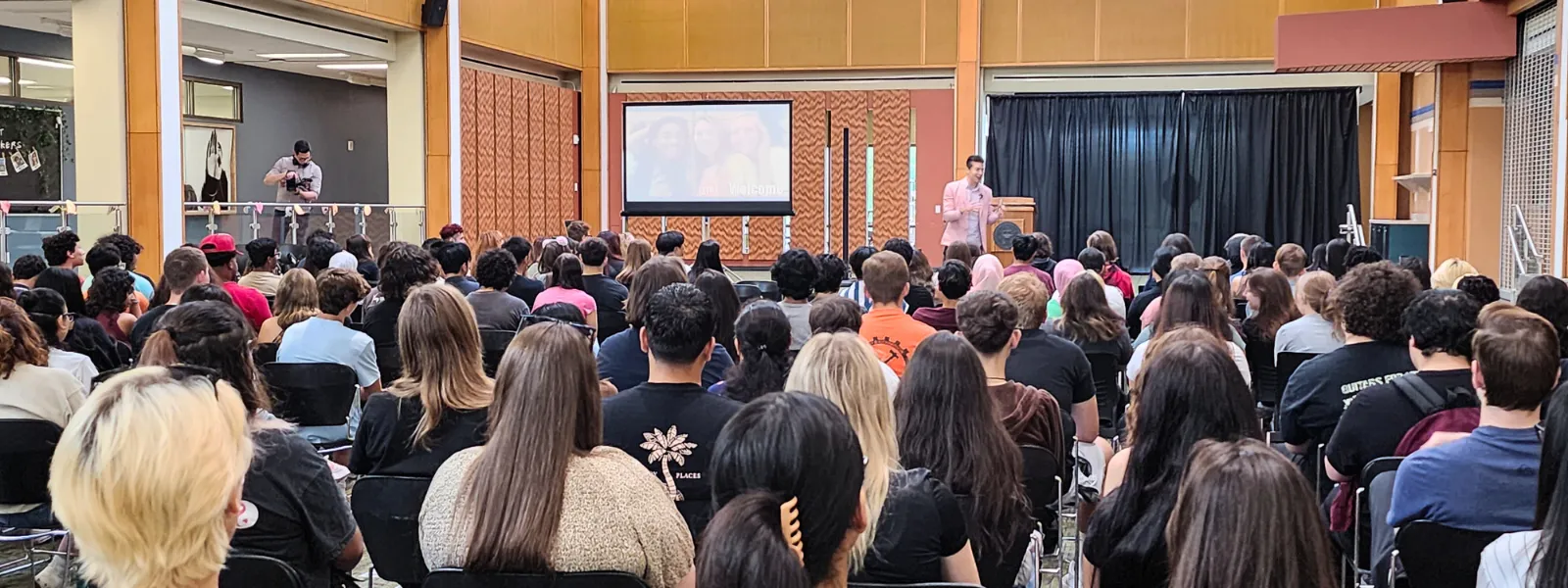 Student audience watching a keynote speaker for New Student Days