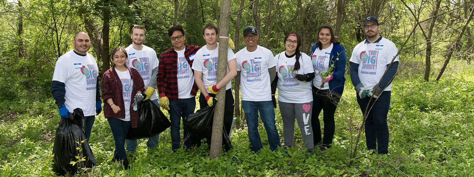 Students clean up a forest preserve during Student Life's annual volunteer day.