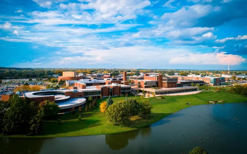 Aerial photo of Elgin Community College.